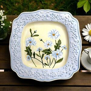 RARE Vintage 2001 Block Basics “Daisy Chain” 12” Square Chop Plate by Gear